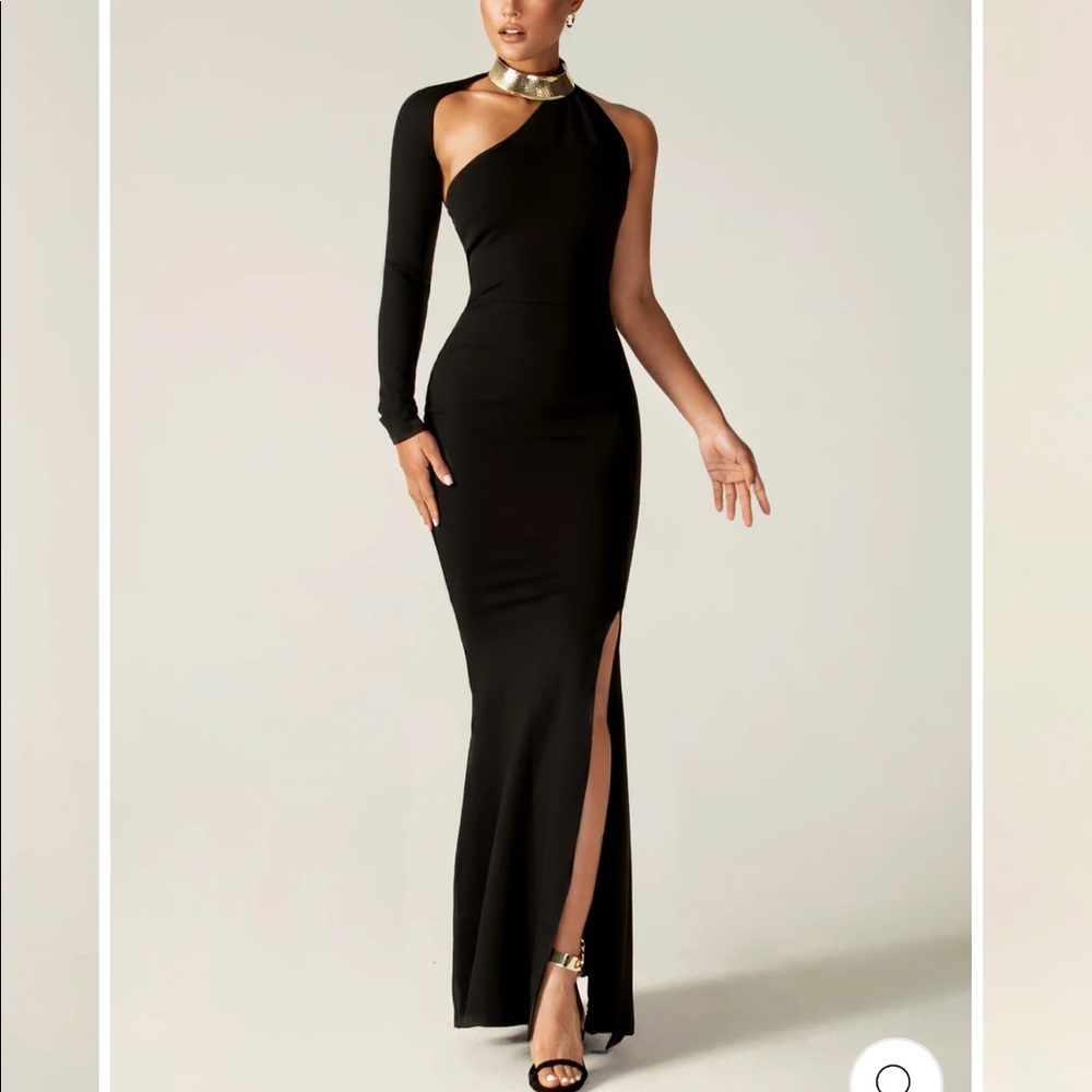 Alieva LILUX ONE SHOULDER MODERN MAXI DRESS (BLACK)